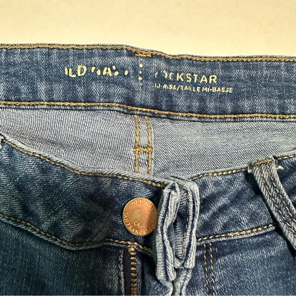 Old Navy jeans - Picture 6 of 9